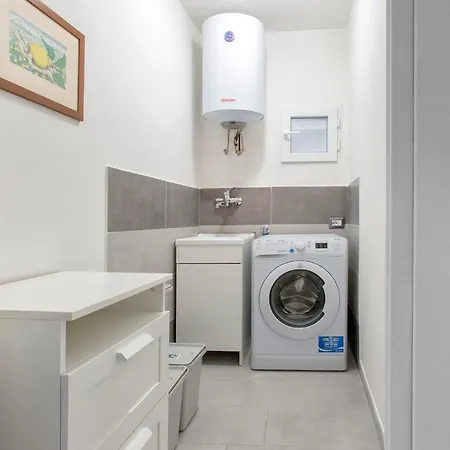 Casa Nichitta Appartement *